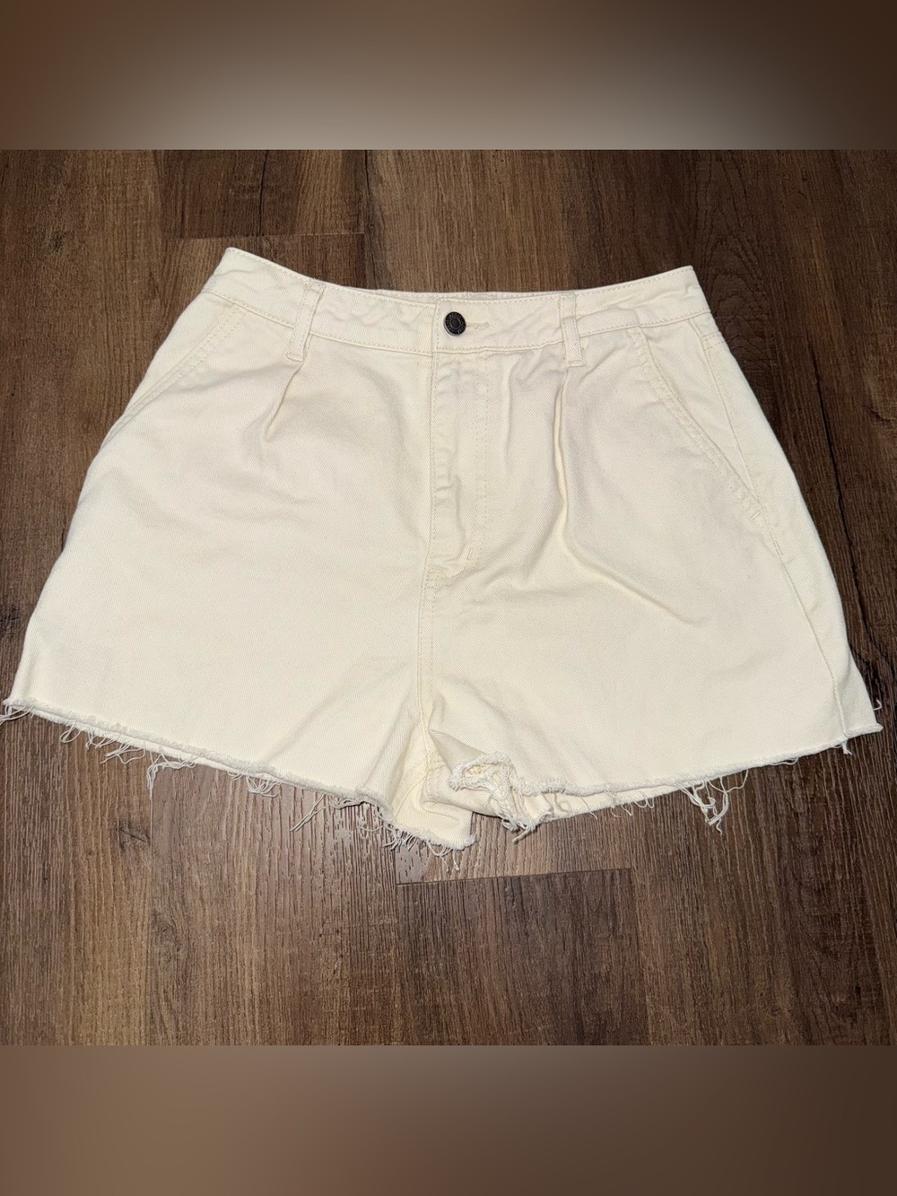 AFRM Women's Raw-Hem Cream High-Rise Shorts
